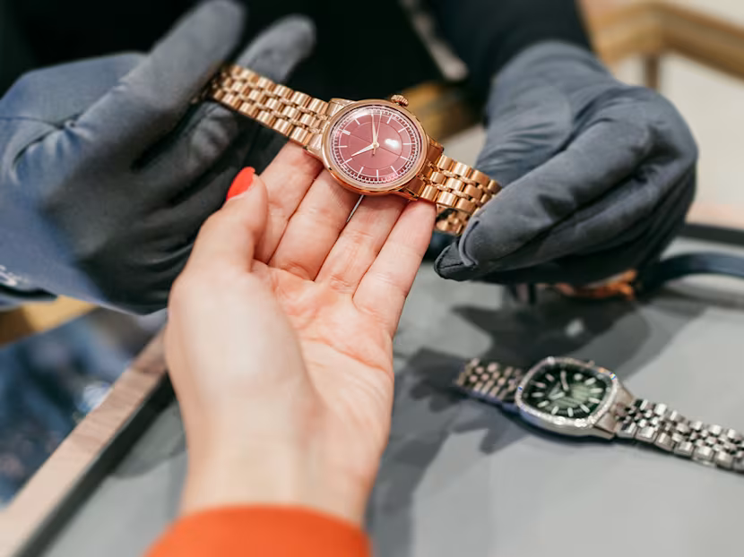 What to Consider When Choosing Luxury Watches and Accessories